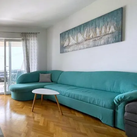 Apartment Lo - 5 *